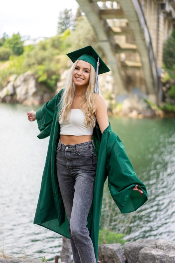 photo 1589696709339 dba99b8925c5