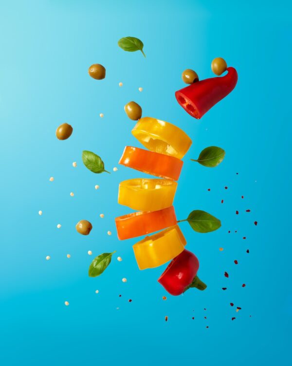 photo 1622528448260 39e8229eb10c