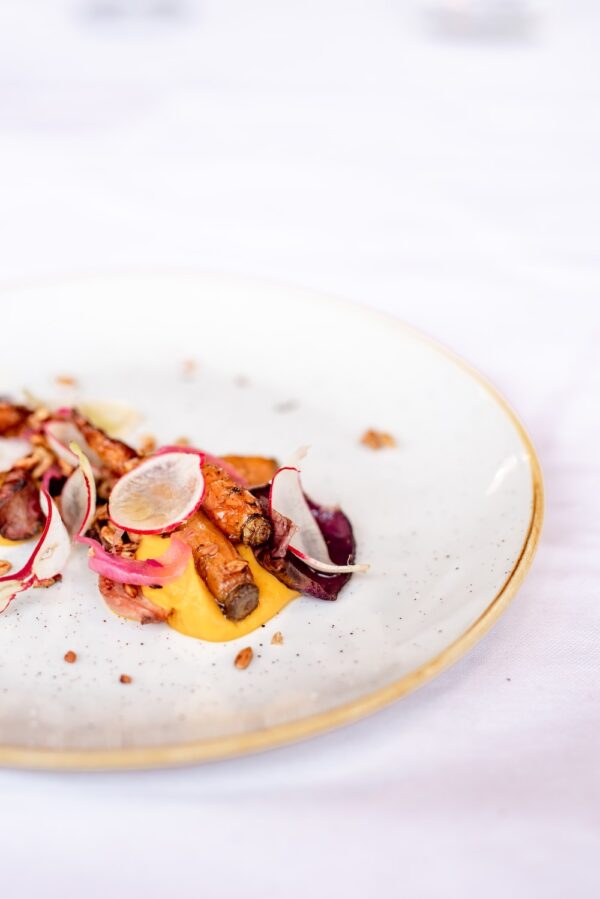 「女性飲食目標指南:維護健康並滿足營養需求」 10 photo 1634376797631 4bdde5f177ed