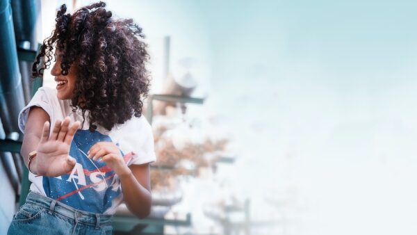 photo 1534440163250 a4b2d8c1be5e