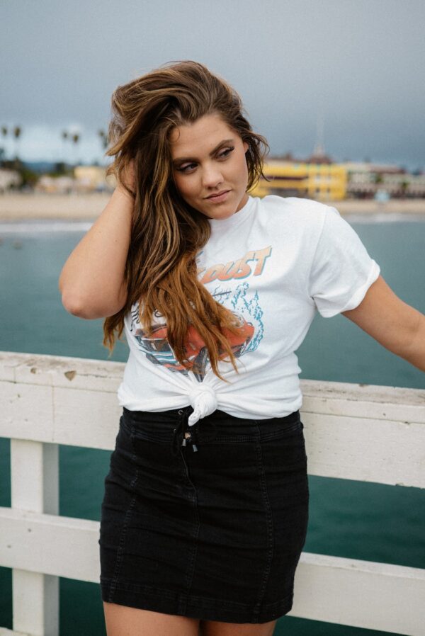 photo 1598886221171 8e62de2c4e35