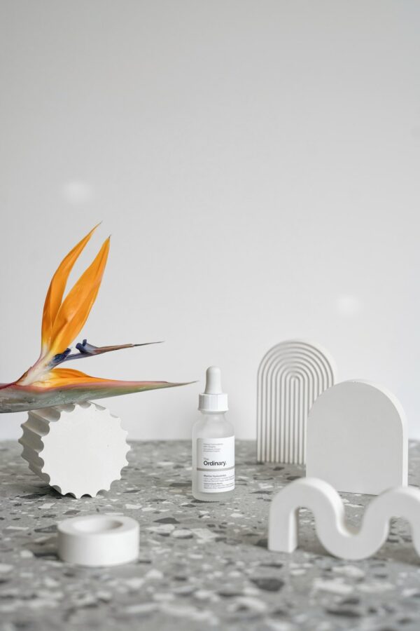 photo 1620905969432 df04fca19ab7