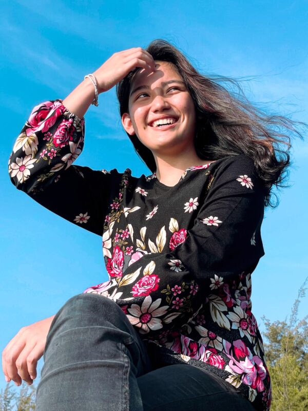 photo 1647857341173 ba5b94fb4094