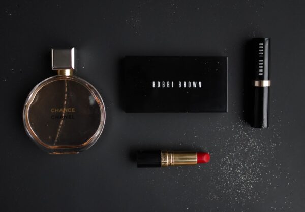 抗皺療程的終極指南:達到年輕肌膚的秘訣 10 photo 1522337956741 4b9ce9700652