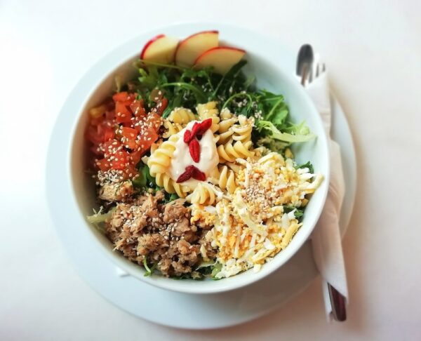 女性飲食與長壽的關聯:探討飲食對壽命的影響 4 photo 1543161252 42609aa0e3d2