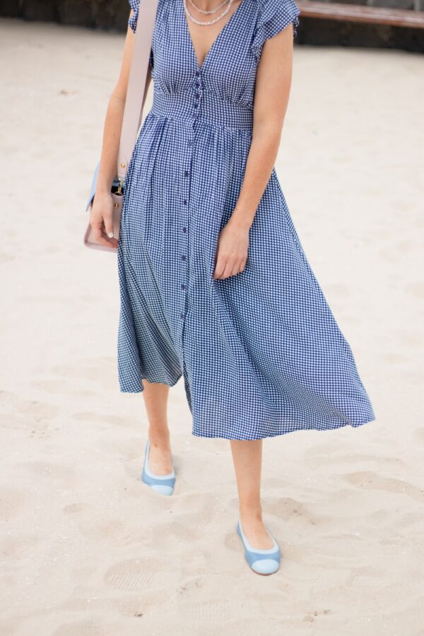 「如何選擇最適合你的女士時尚穿搭顏色」 9 photo 1637227285138 00771a4b93fc