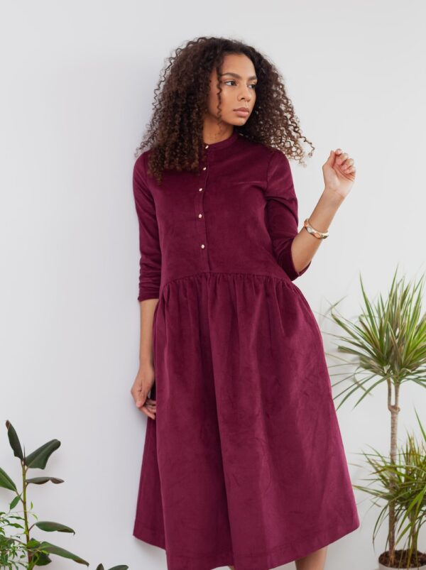 photo 1585487000160 6ebcfceb0d03