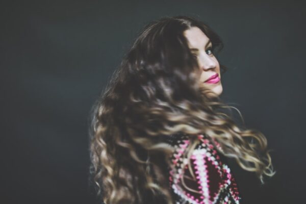 photo 1601041897807 fec2fd0b7ab7