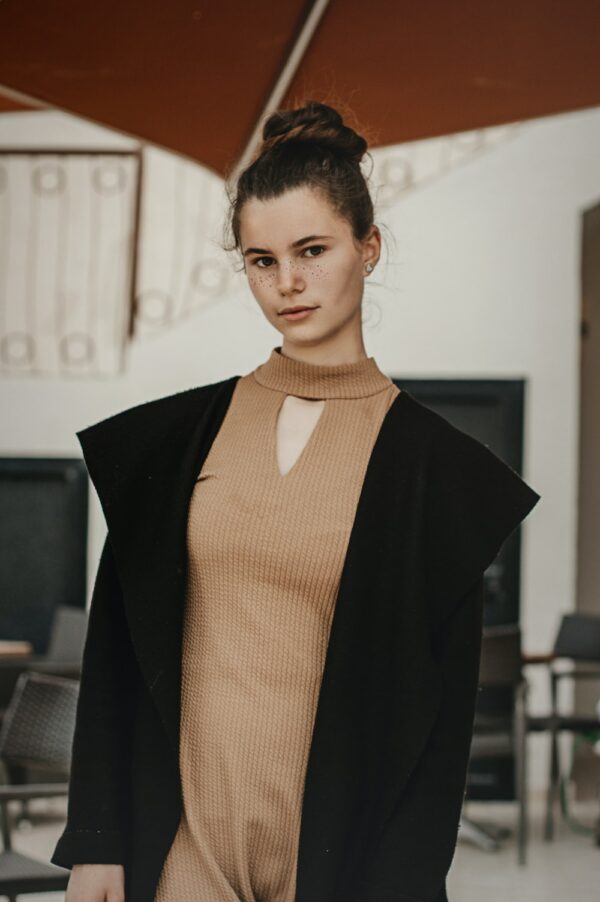 photo 1555620366 c4c9d9cbb8e8