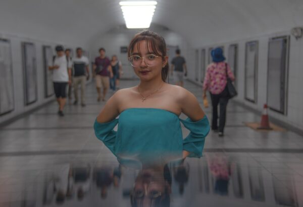 photo 1586878602450 90660b1cd6b8