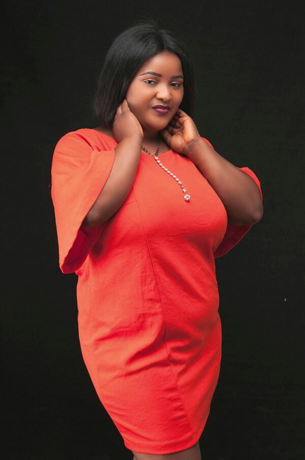 photo 1612792858194 78ed6ca1e2b8