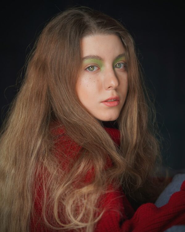 photo 1613972759097 b7123fe8cd8e