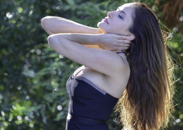 photo 1590209714895 f0472b8eb042