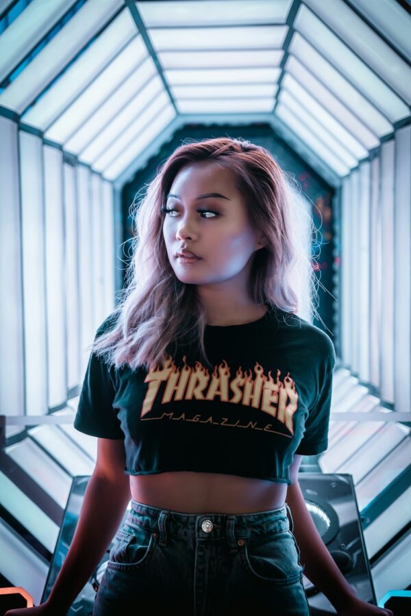 photo 1618375066375 c09d6d1c7925