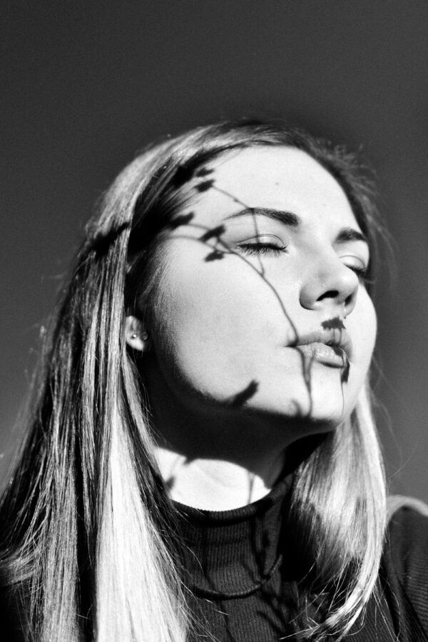 精緻護膚日常:打造無瑕肌膚的7個步驟 2 photo 1579830341096 05f2f31b8259