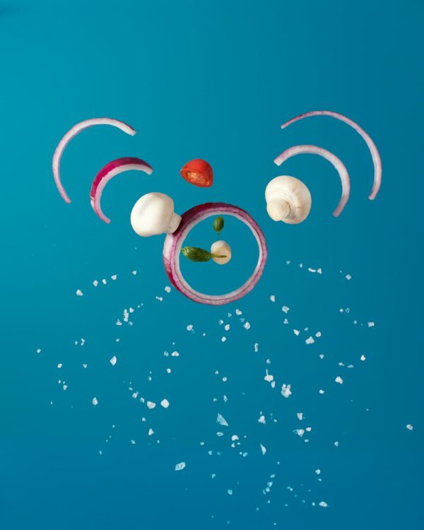 photo 1622702637362 92e3122dcb90