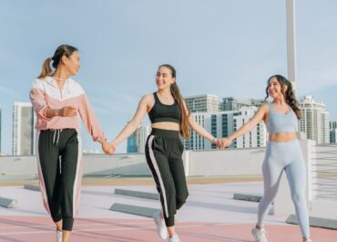 五種基本單品 打造專業優雅穿搭