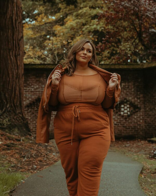 photo 1664893876000 9c2c980860fc